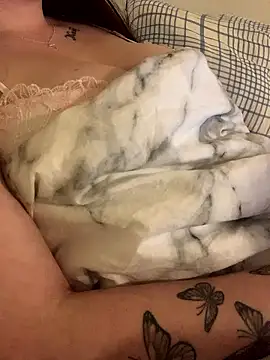 Ghostbaby02 online show from January 18, 2026, 5:05 pm