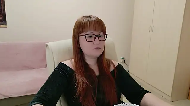 Snapshot of Foxy-lady chatting on December 4, 2025, 11:48 pm Foxy-lady online show from December 4, 2025, 11:48 pm