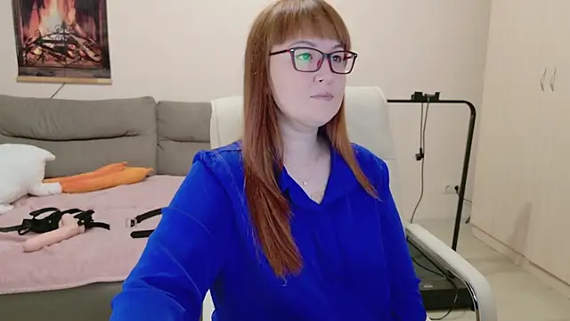 Snapshot of Foxy-lady chatting on October 19, 2025, 8:39 am Foxy-lady online show from October 19, 2025, 8:39 am