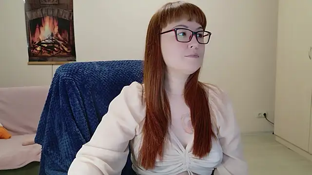 Snapshot of Foxy-lady chatting on January 6, 2026, 9:19 pm Foxy-lady online show from January 6, 2026, 9:19 pm