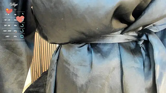 catiusca reyes 03 online show from January 10, 2026, 1:17 pm