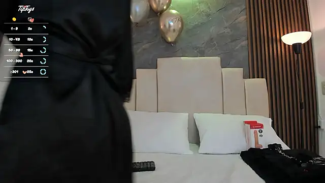 catiusca reyes 03 online show from January 8, 2026, 5:41 pm