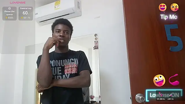 NoahJhonson69 online show from April 1, 2026, 11:33 am