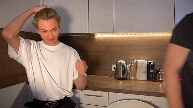 Snapshot of Even_Vrot chatting on February 7, 2026, 8:00 am Even Vrot online show from February 7, 2026, 8:00 am