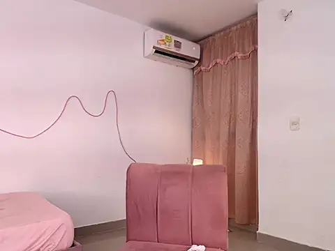 Luna lexy04 online show from April 10, 2026, 3:46 am