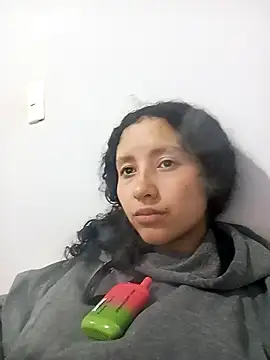 Snapshot of pettymoon1 chatting on January 7, 2026, 2:38 am pettymoon1 online show from January 7, 2026, 2:38 am