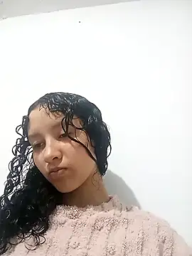 Snapshot of pettymoon1 chatting on January 14, 2026, 11:19 pm pettymoon1 online show from January 14, 2026, 11:19 pm