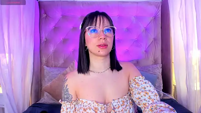 Annie Petters online show from May 8, 2026, 12:31 pm