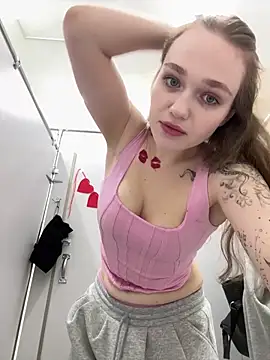 Snapshot of RussianWoman chatting on February 14, 2026, 3:29 am RussianWoman online show from February 14, 2026, 3:29 am