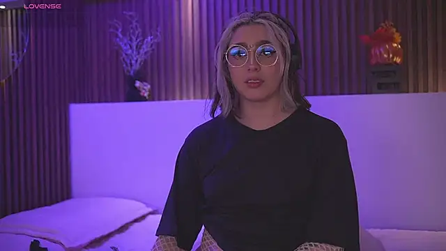 Snapshot of GabyRose9 chatting on February 4, 2026, 8:04 pm GabyRose9 online show from February 4, 2026, 8:04 pm