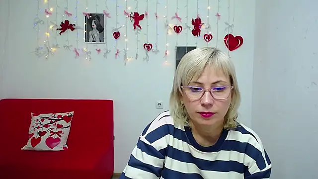 Snapshot of LaurenWishy chatting on February 6, 2026, 2:57 pm LaurenWishy online show from February 6, 2026, 2:57 pm