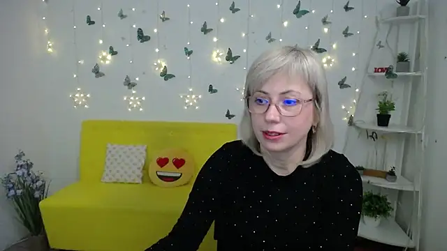 Snapshot of LaurenWishy chatting on February 21, 2026, 6:10 pm LaurenWishy online show from February 21, 2026, 6:10 pm