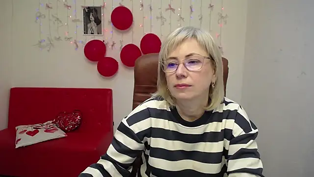 Snapshot of LaurenWishy chatting on January 17, 2026, 6:06 am LaurenWishy online show from January 17, 2026, 6:06 am