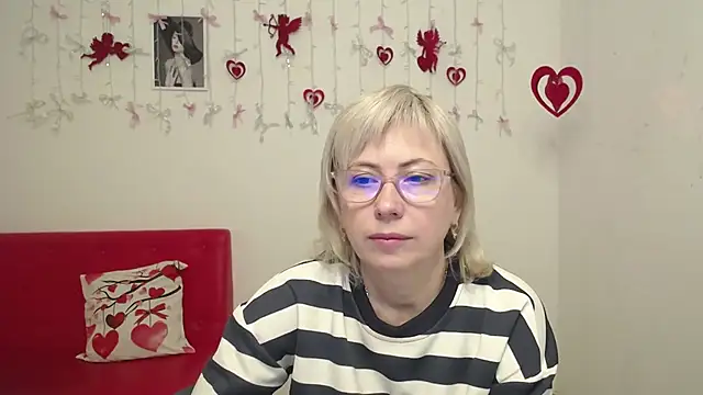 Snapshot of LaurenWishy chatting on February 2, 2026, 6:23 am LaurenWishy online show from February 2, 2026, 6:23 am