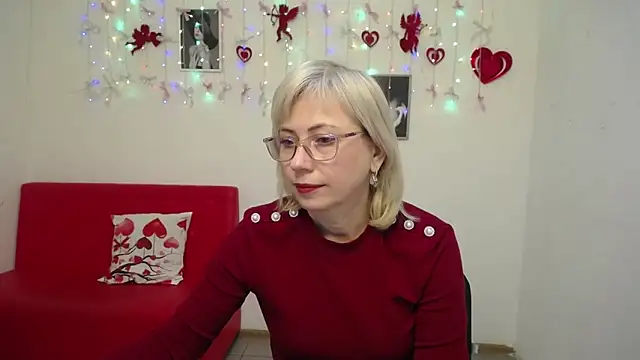 Snapshot of LaurenWishy chatting on February 3, 2026, 6:40 am LaurenWishy online show from February 3, 2026, 6:40 am