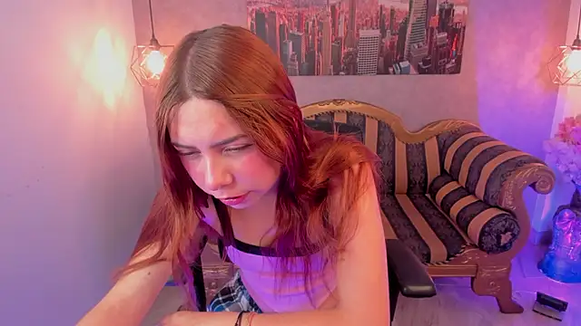 Isabela clk online show from December 15, 2025, 8:03 pm