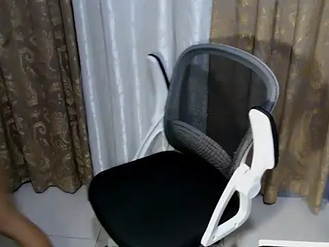 AmazingVivyoria69 online show from July 4, 2026, 7:04 am