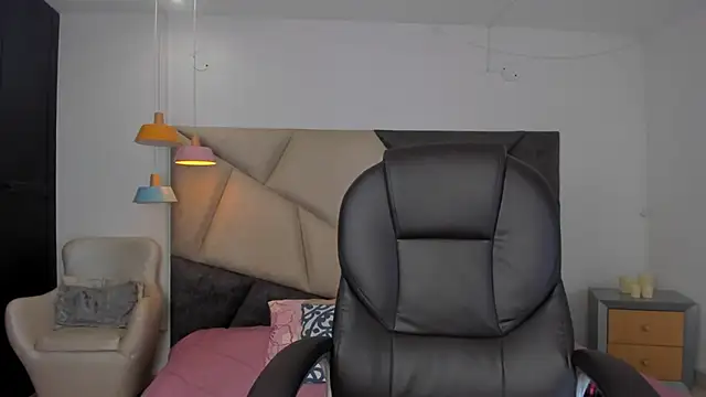 MarieTaylor  online show from February 25, 2026, 6:30 pm