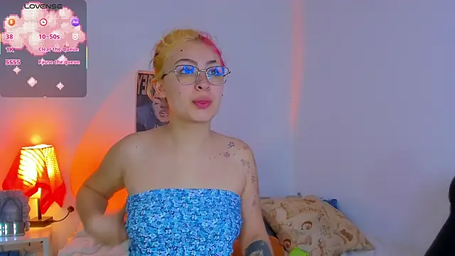 MarieTaylor  online show from May 21, 2026, 7:11 pm
