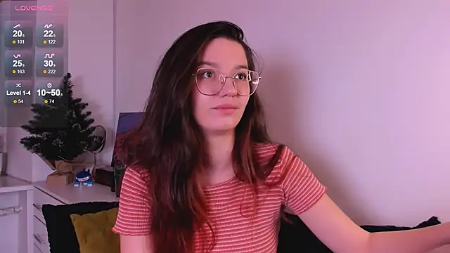 miabellee online show from December 14, 2025, 9:42 pm