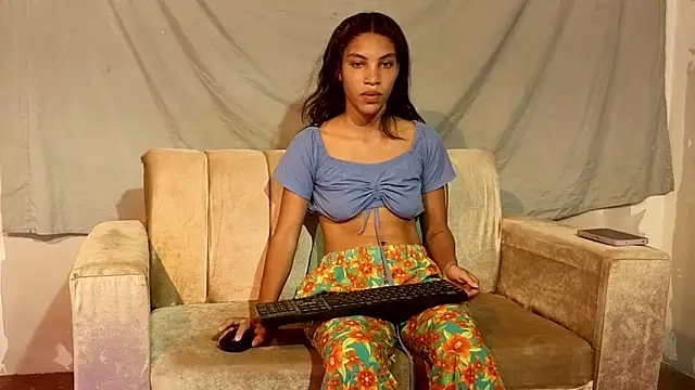 Snapshot of ginebra-n18 chatting on January 7, 2026, 8:58 pm ginebra-n18 online show from January 7, 2026, 8:58 pm