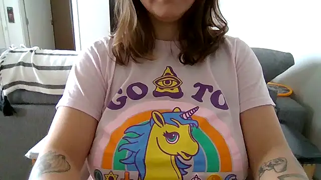 xxxluana online show from December 3, 2025, 4:06 pm