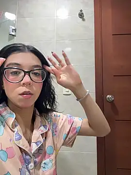 Valen-Foxx1 online show from February 7, 2026, 6:32 am