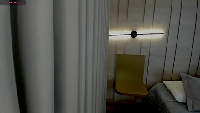 Zoe Mendez online show from November 27, 2025, 3:29 am