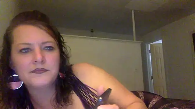 Snapshot of whitecream88 chatting on November 27, 2025, 3:40 am whitecream88 online show from November 27, 2025, 3:40 am