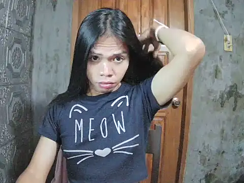 asian reyanxxx online show from April 27, 2026, 3:32 pm