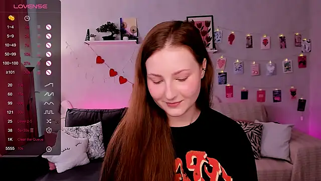 Snapshot of velvet_cherry_ chatting on April 25, 2026, 7:55 am velvet cherry online show from April 25, 2026, 7:55 am