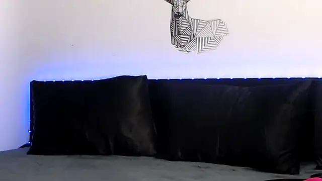 sweetl30 online show from March 19, 2026, 5:07 am