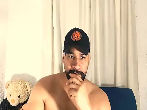 musclehetero online show from February 10, 2026, 8:08 pm