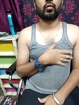 Cute Lucky online show from April 26, 2026, 8:44 am