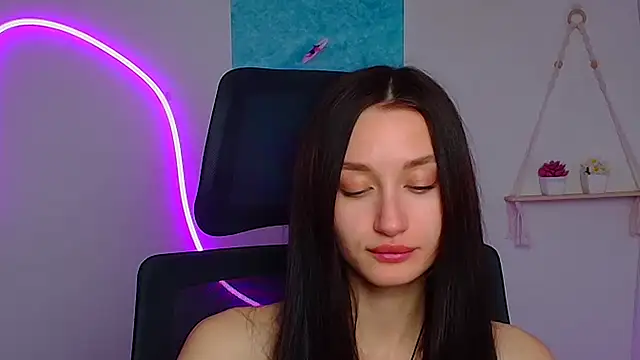 Stella XO online show from April 17, 2026, 7:06 pm