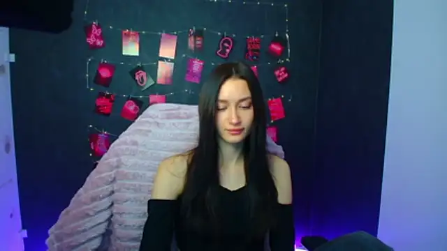 Stella XO online show from April 8, 2026, 5:20 am