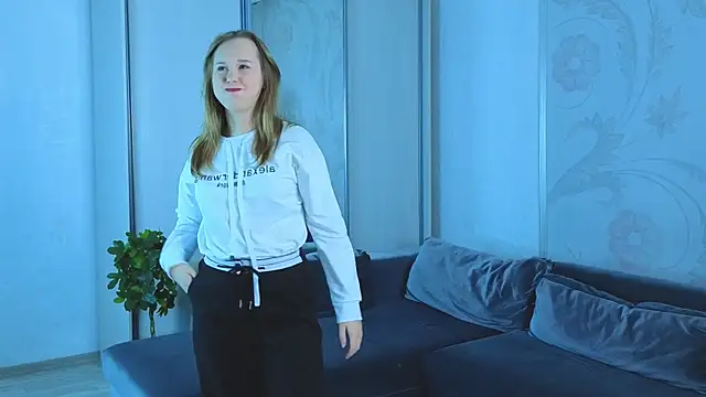 Snapshot of VoidElaris chatting on December 19, 2025, 1:46 pm VoidElaris online show from December 19, 2025, 1:46 pm