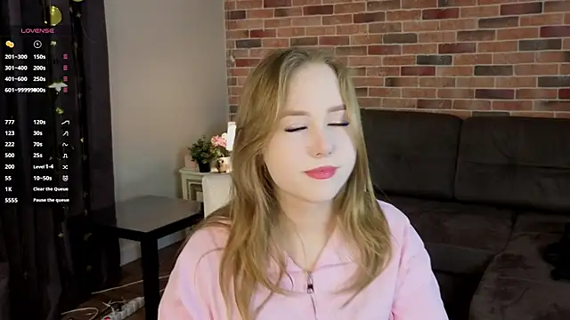 Snapshot of VoidElaris chatting on January 8, 2026, 6:14 pm VoidElaris online show from January 8, 2026, 6:14 pm