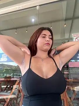 melyssaa23 online show from March 15, 2026, 6:04 pm