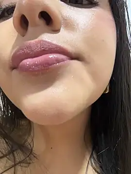 Snapshot of Sammyy_torres chatting on February 12, 2026, 10:53 pm Sammyy torres online show from February 12, 2026, 10:53 pm