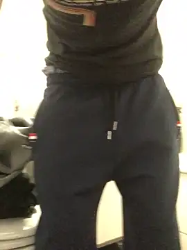 Spielzeugtwink online show from March 16, 2026, 11:07 pm