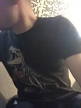 Snapshot of Spielzeugtwink chatting on June 7, 2026, 12:10 pm Spielzeugtwink online show from June 7, 2026, 12:10 pm