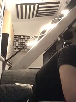 Snapshot of Spielzeugtwink chatting on May 21, 2026, 9:34 pm Spielzeugtwink online show from May 21, 2026, 9:34 pm