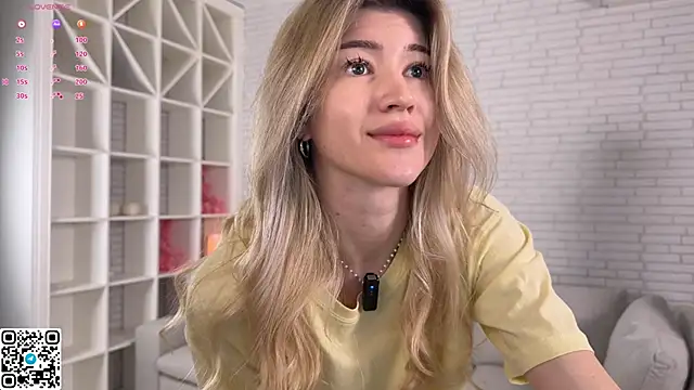 KissYourTessa online show from June 4, 2026, 2:27 am