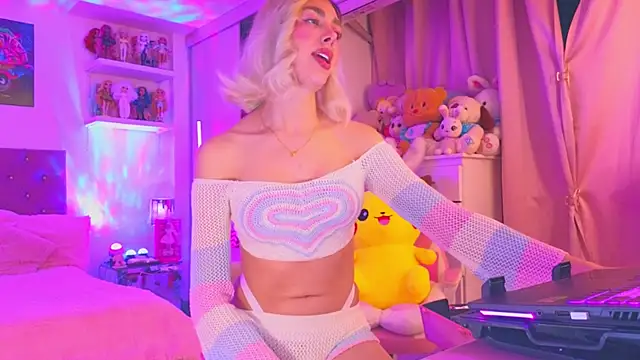 MadamBarbiee online show from December 15, 2025, 1:11 am