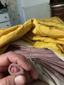 Damien40160 online show from April 7, 2026, 6:10 pm