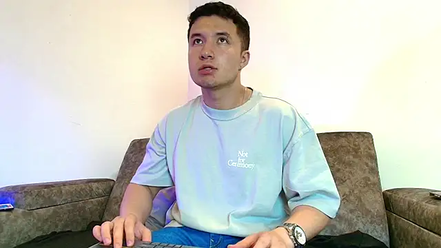 Ethan-Connor online show from December 5, 2025, 7:45 pm