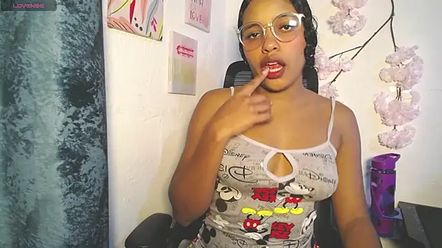 Snapshot of chleo_rosse chatting on January 7, 2026, 3:33 am chleo rosse online show from January 7, 2026, 3:33 am