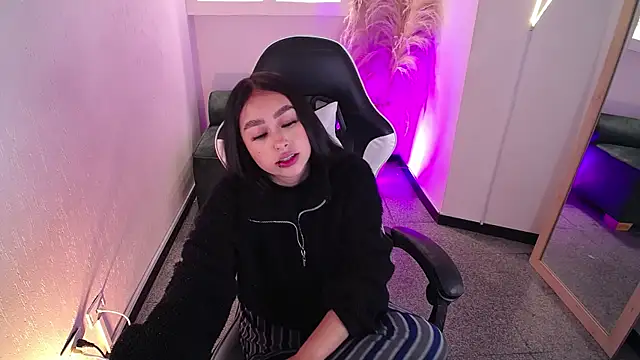 vallolett online show from February 24, 2026, 9:48 pm