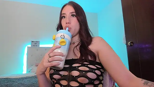 stanandrose  online show from April 6, 2026, 3:57 am